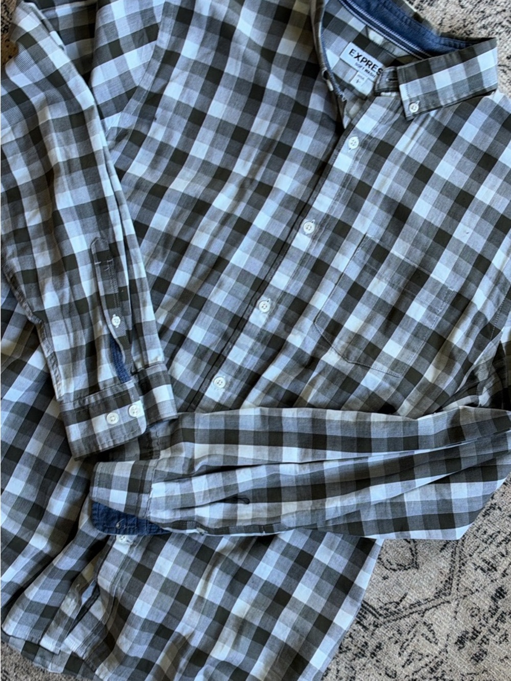 Express Menโs olive green Plaid Button-Down Shirt